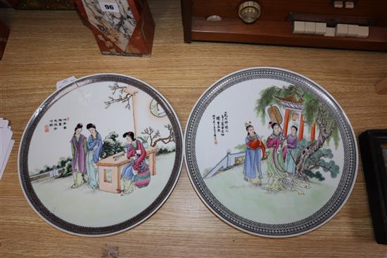 Two Chinese Republic period famille rose dishes diameter 32cm